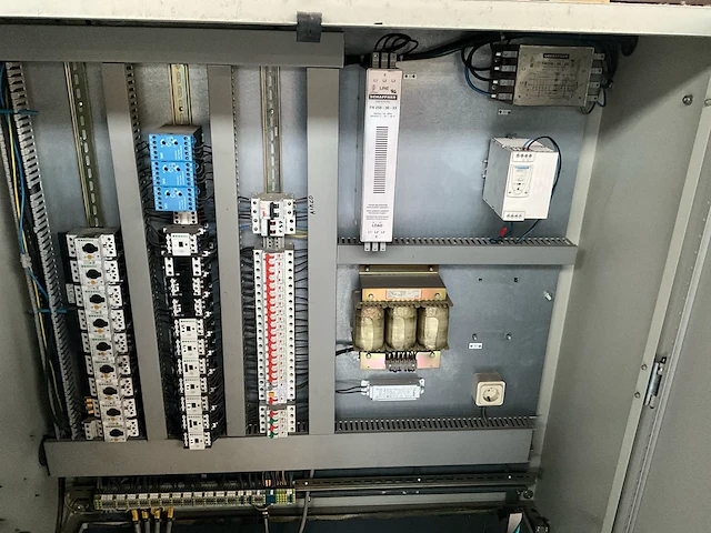Speedline - aluminium profielbewerkingsmachine - afbeelding 28 van  34
