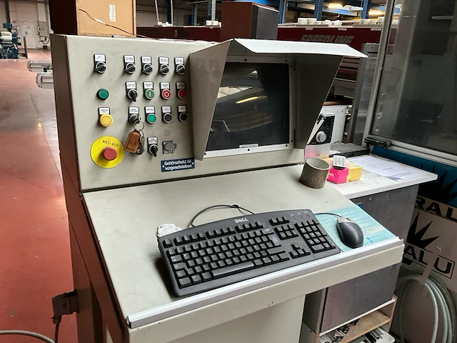 Speedline - aluminium profielbewerkingsmachine - afbeelding 29 van  34
