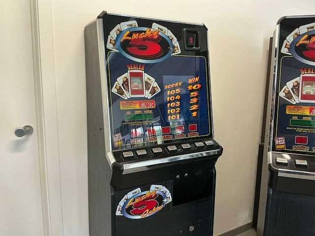 Speelautomaat lucky5 joker - afbeelding 1 van  5