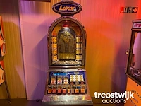 Speelautomaat met coin pusher