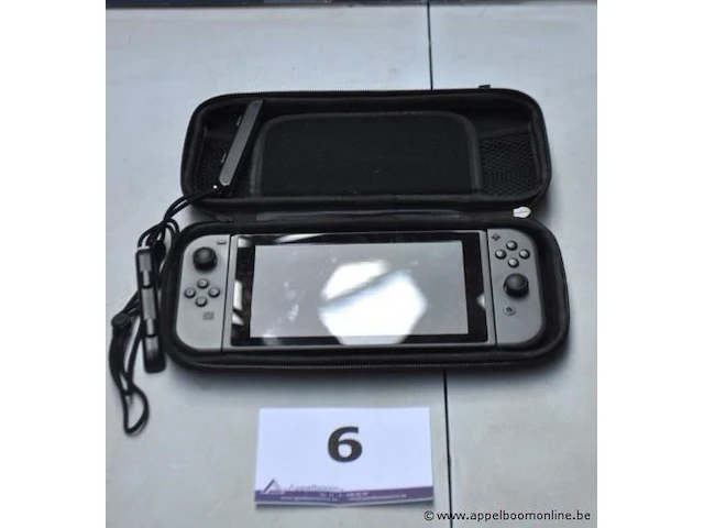 Spelconsole nintendo switch, zonder kabels, werking niet gekend - afbeelding 1 van  3