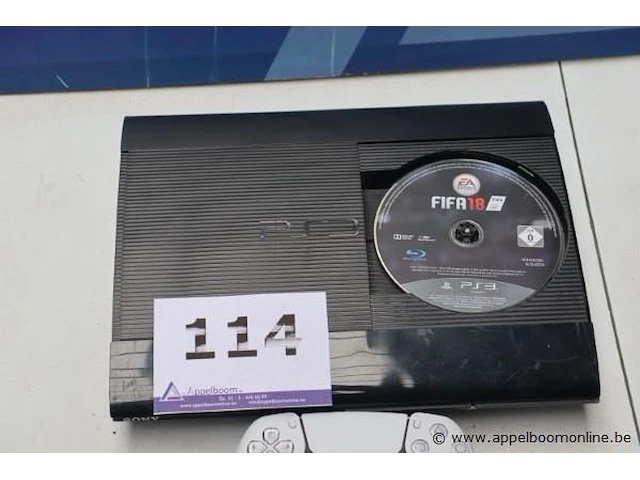Spelconsole sony ps3, zonder kabels, werking niet gekend, met toebehoren - afbeelding 1 van  3