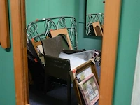 Spiegel in houten kader - afbeelding 1 van  1