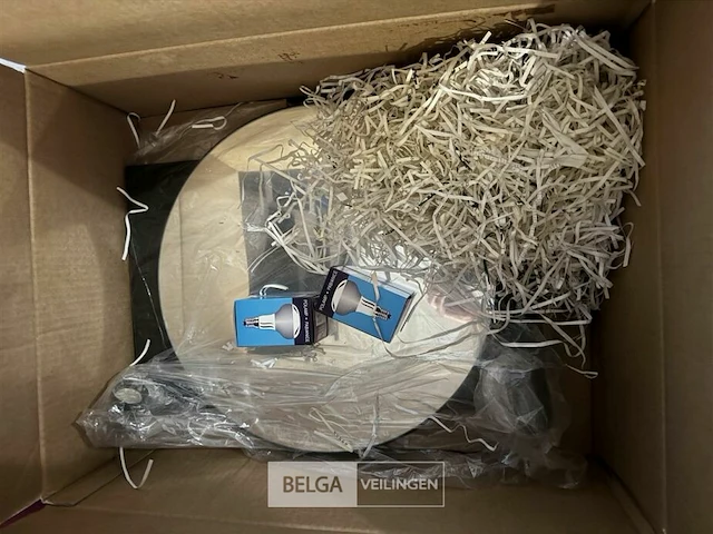 Spiegel met 2 spotjes h40xb50 cm zwart - afbeelding 2 van  2