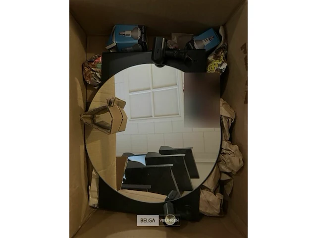 Spiegel met 2 spotjes h40xb50 cm zwart - afbeelding 1 van  2