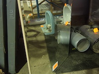 Spiegel met geslepen rand 70 x 95 cm - afbeelding 2 van  2