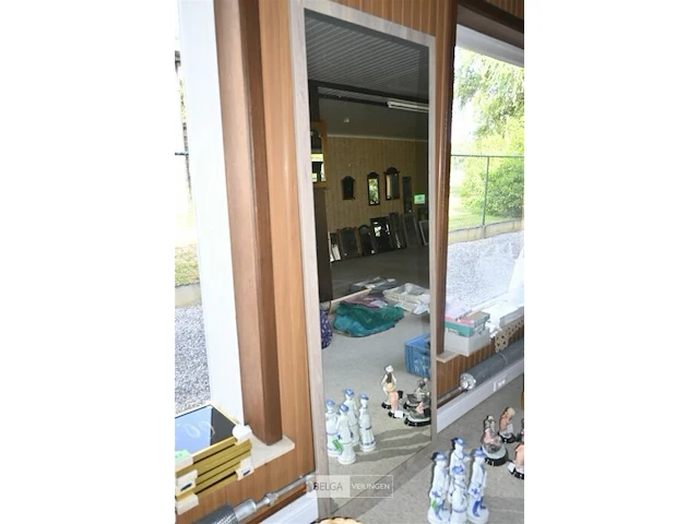 Spiegel op hout - afbeelding 1 van  1