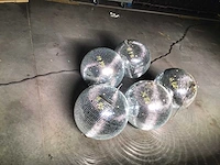 Spiegelbollenset 40 cm - diverse lichtapparatuur - 2020 (5x) - afbeelding 1 van  3