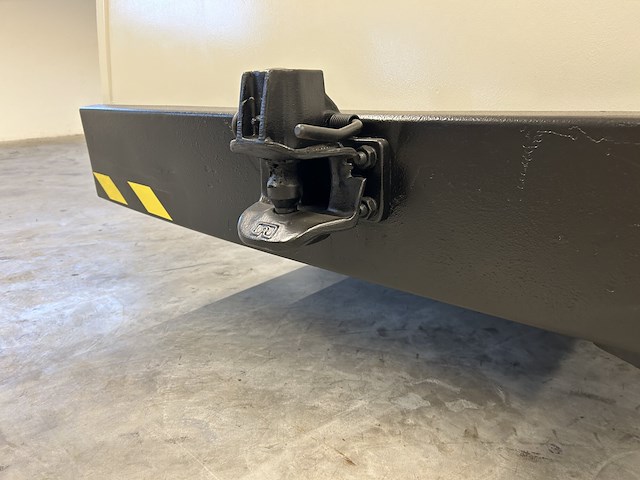 Spijkstaal trekker - bj 2010 - afbeelding 2 van  14