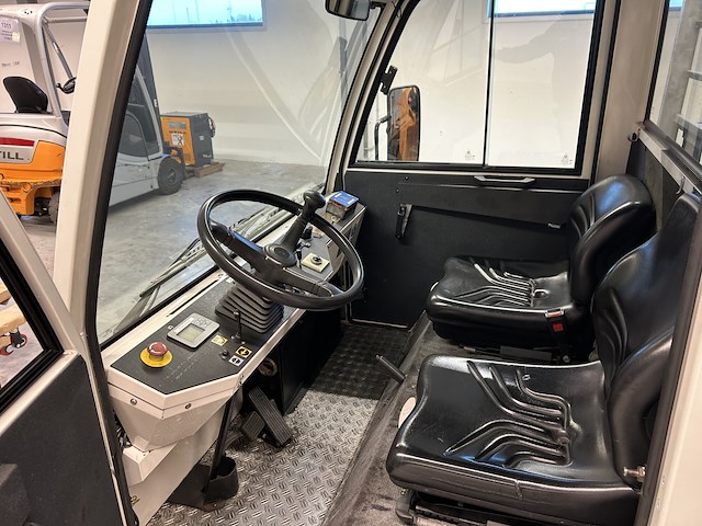 Spijkstaal trekker - bj 2010 - afbeelding 13 van  14