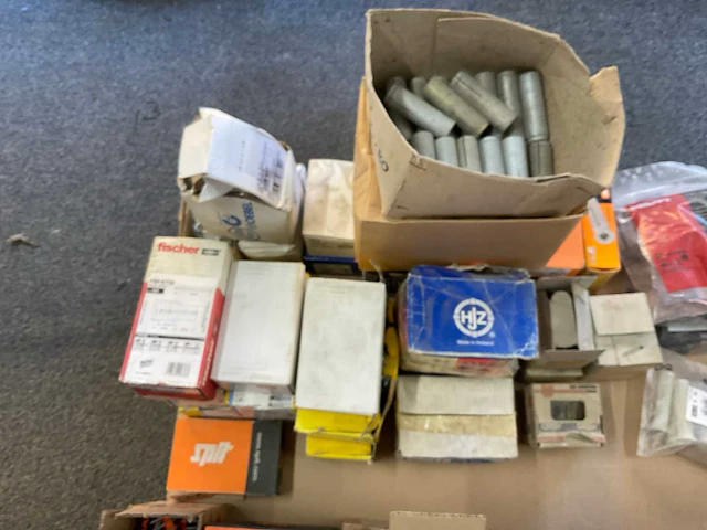 Spit bouw- en bevestigingsmateriaal - afbeelding 10 van  10