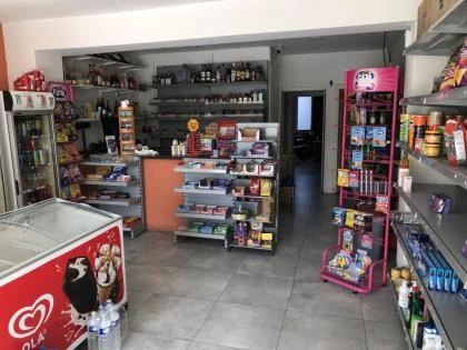 Spoedveiling wegens faillissement tili company bv - voedingswinkel te schaarbeek