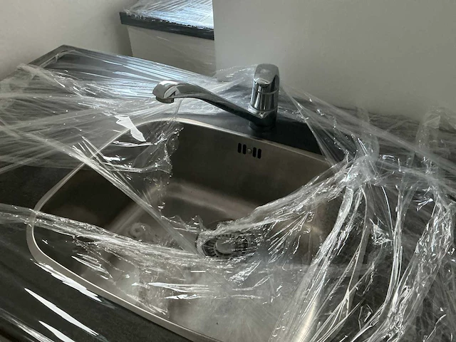 Spoelbak gemonteerd in meubel (2x) - afbeelding 6 van  11