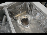 Spoelbak met 2 roestvrijstalen spoelbakken - afbeelding 1 van  5