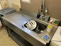 Spoelbak rvs + kraanwerk en douche + warmwaterboiler - afbeelding 3 van  5