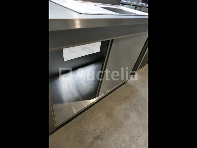 Spoelbakkast en schuifdeuren met achterwand - afbeelding 8 van  14