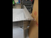 Spoelbakkast en schuifdeuren met achterwand - afbeelding 12 van  14