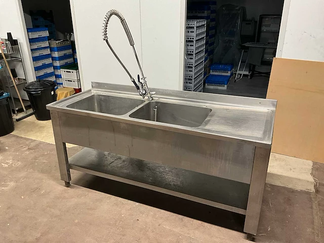 Spoeltafel met douchekraan - afbeelding 1 van  9