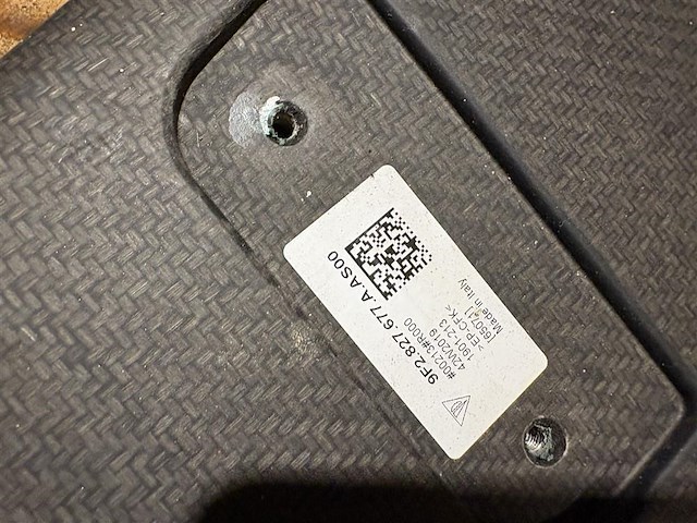 Spoiler carbon - afbeelding 5 van  7