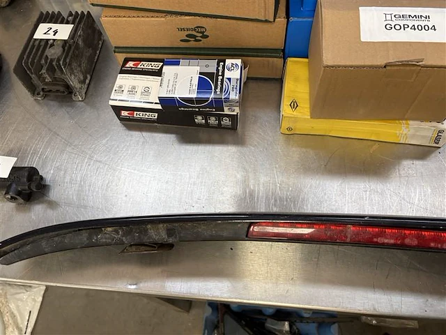 Spoiler + remlicht porsche 964/993 - afbeelding 2 van  7