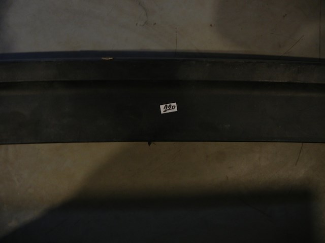 Spoiler voor op wagen - afbeelding 1 van  3