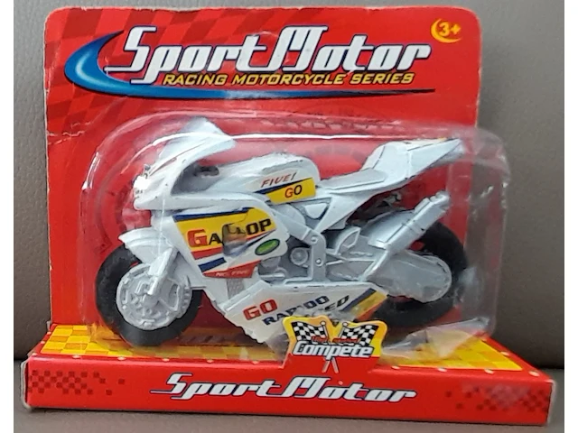 Sport motor vanaf 3 jaar te gebruiken - afbeelding 1 van  5