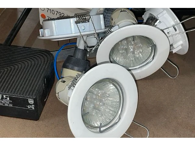 Spots en lampen - afbeelding 9 van  10