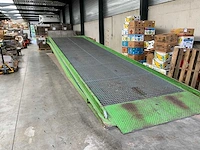 Spreutels diegem - rampe - hydraulische laadbrug 8 ton verrijdbaar 380v - 2001 - afbeelding 1 van  11