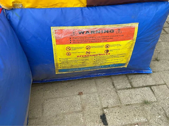 Springkasteel piraten met glijbaan springkussen - afbeelding 3 van  11