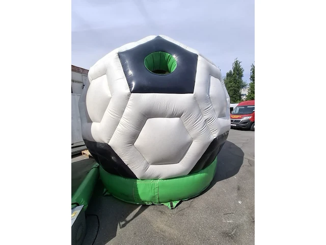 Springkasteel voetbal - afbeelding 1 van  4