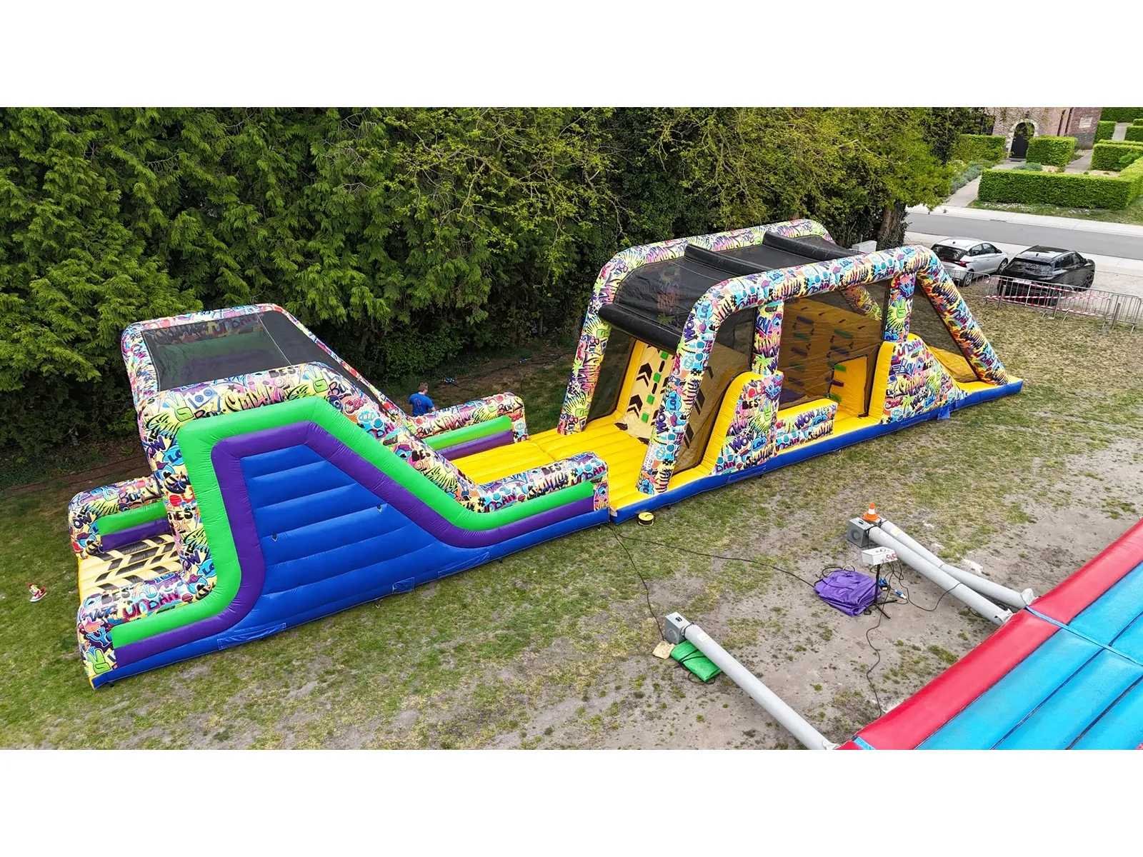 Springkastelen en attracties