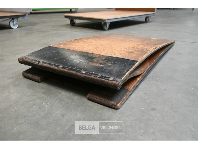 Springplank - afbeelding 3 van  4