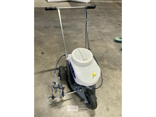 Spuitautomaat voor kalklijnen - afbeelding 1 van  3