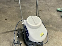 Spuitautomaat voor kalklijnen - afbeelding 1 van  3