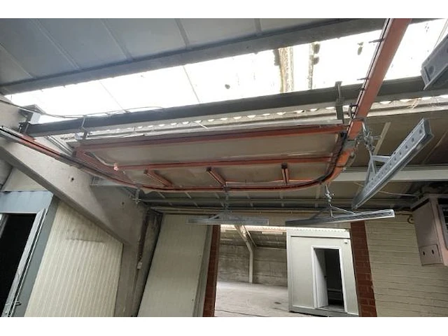 Spuitcabine wagner/estee spuitsysteem met rail techniek sgc - afbeelding 26 van  39