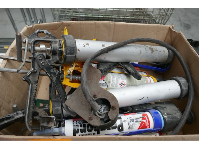 Spuitkits, verdeeldoos, werflamp, verlichting - afbeelding 5 van  5