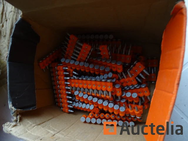 Spuug pulsa 800 nagels, bolts met rechthoekige kop voor elektricien, verf bak - afbeelding 2 van  7