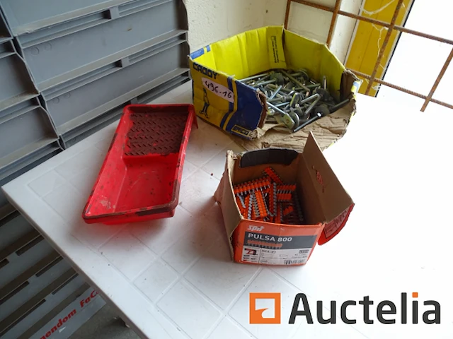 Spuug pulsa 800 nagels, bolts met rechthoekige kop voor elektricien, verf bak - afbeelding 5 van  7