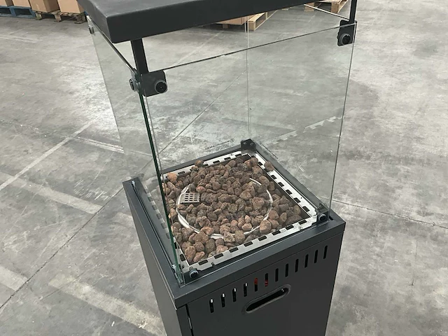 Square glass fire pit - afbeelding 3 van  6