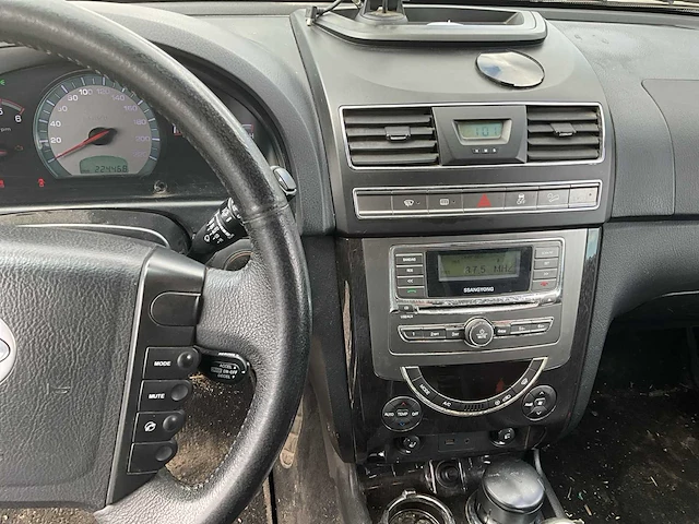Ssangyong rexton - 2013 - afbeelding 18 van  29