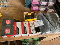 Staalnagels en bevestigen - afbeelding 1 van  7