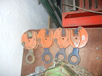 Staalplaatgrijpers 4 stuks elk duizend kilo belasting mogelijk - afbeelding 2 van  2