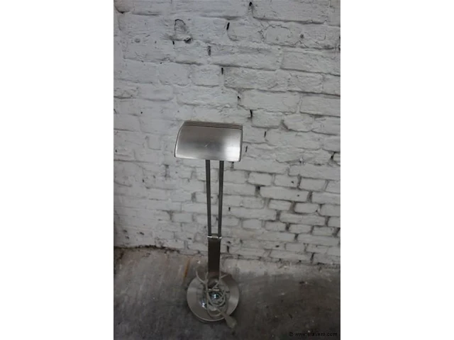 Staan lamp - afbeelding 1 van  1