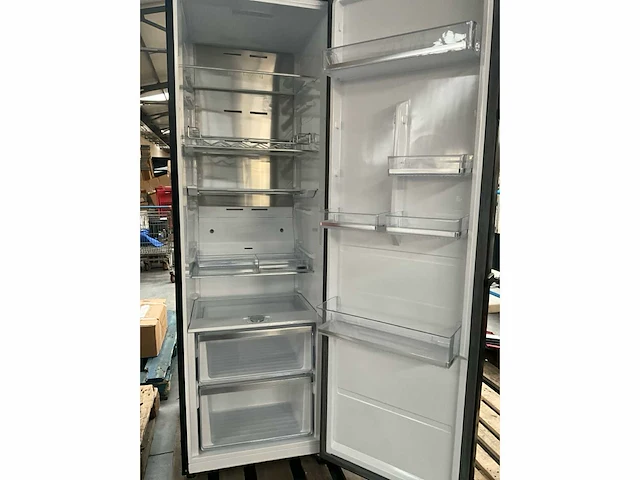 Staande 1-deurs koelkast samsung rr39m7565b1 - afbeelding 3 van  8