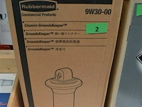 Staande buiten asbak