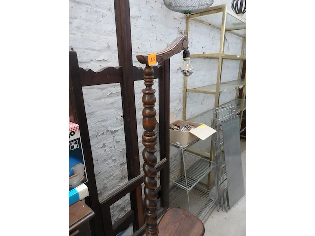 Staande lamp hout - afbeelding 1 van  2