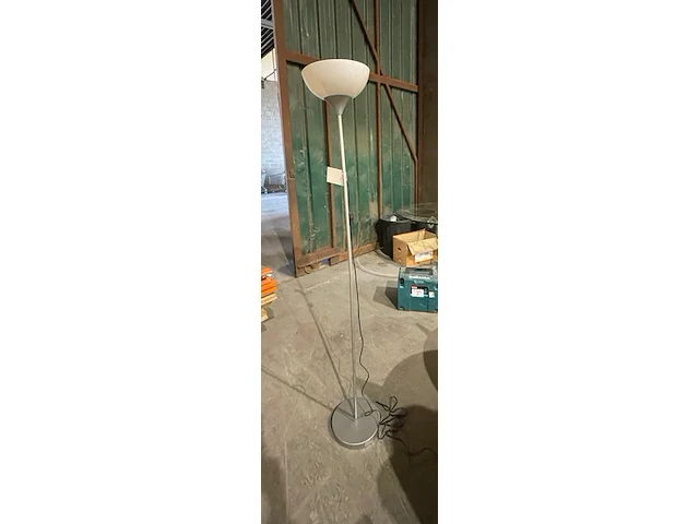 Staande lamp ikea - afbeelding 1 van  3