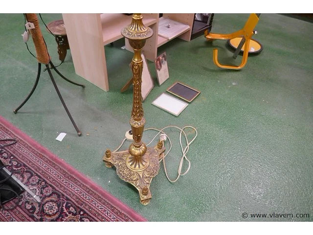 Staande lamp in zwaar massief koper - afbeelding 3 van  3