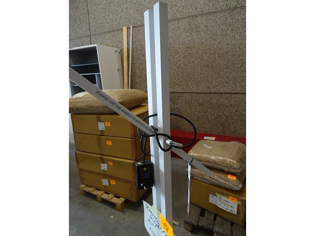 Staande lamp manutti - afbeelding 4 van  4