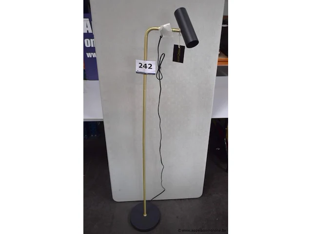 Staande lamp marley - afbeelding 1 van  2